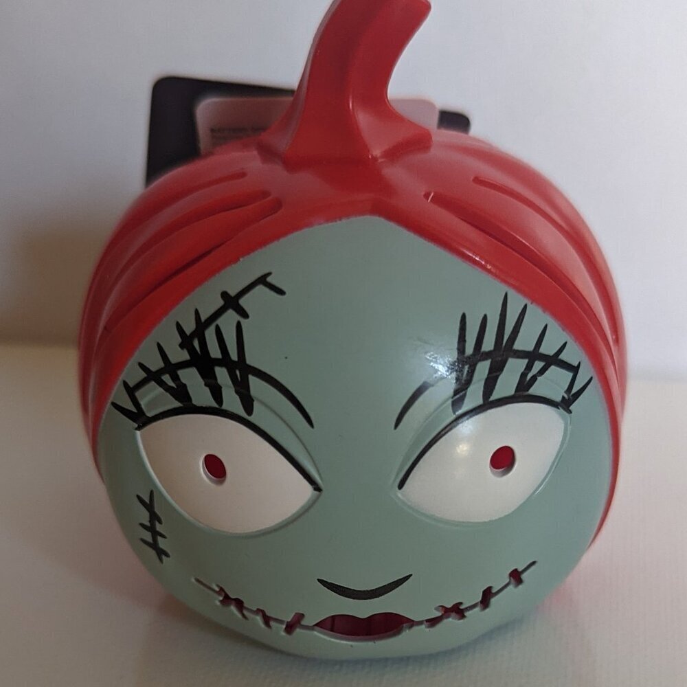 NWT 3" Sally Mini Light Up LED Pumpkin JOL Nightmare Before Christmas NBC Disney - Picture 2 of 9